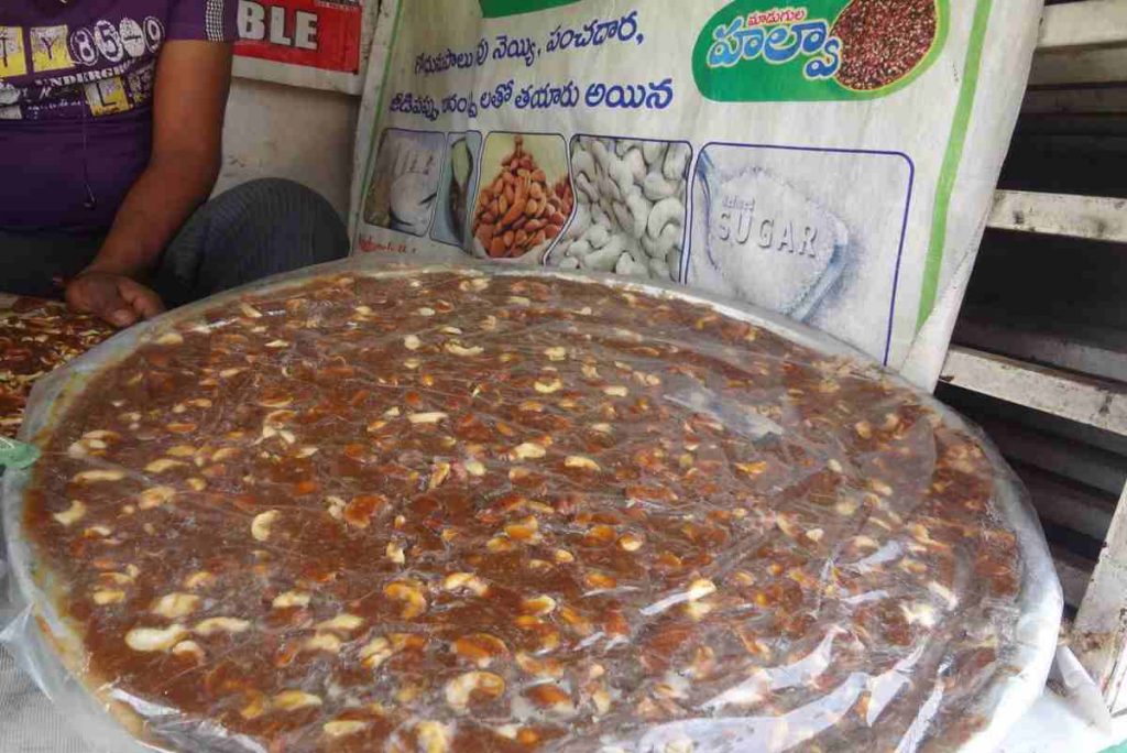 శోభనం రాత్రి స్పెషల్ స్వీటు - మాడుగుల హల్వా!.. B6E9XcTCIAASYid 1 1