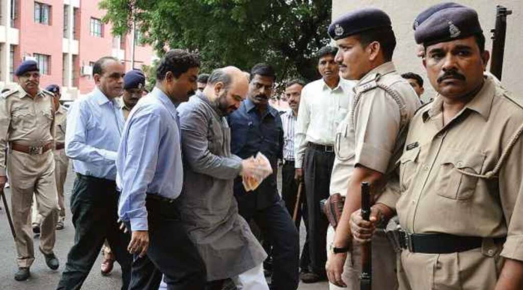 అమిత్ షా ను అరెస్ట్ చేసిన అధికారి.. ఇప్పుడు తమిళనాడు పోలీస్ బాస్ amith shah